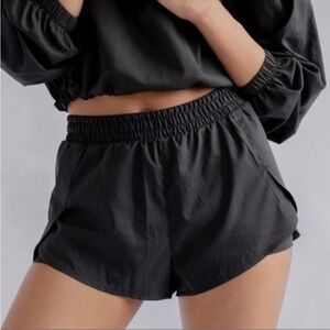 Girlfriend Collective Recyclable Workout Shorts Black Size XS